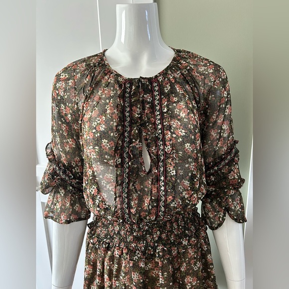 Zara Smocked Dress Keyhole Bodice - Picture 4 of 14